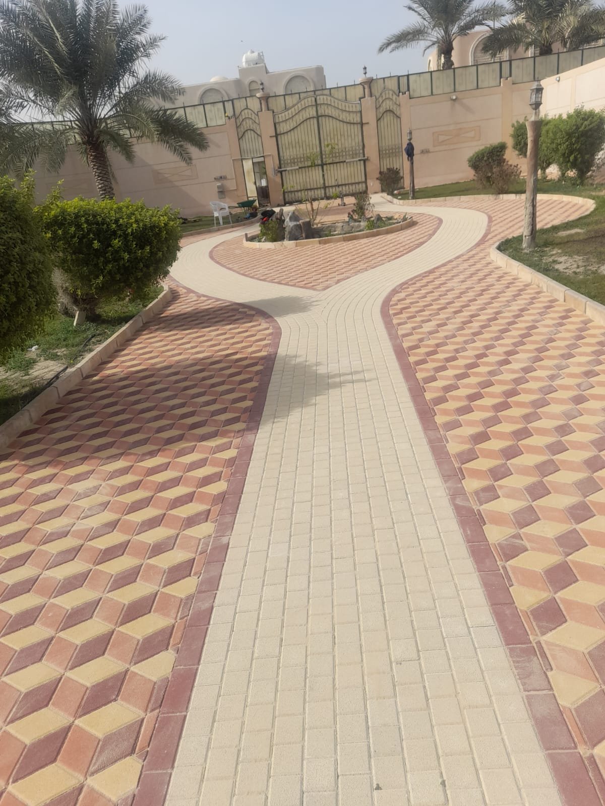 Interlock Tile works in KSA - أعمال بلاط الإنترلوك في المملكة العربية السعودية
