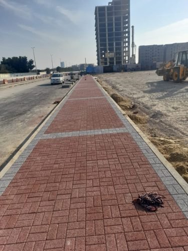 Interlock-Tile-works-in-KSA-أعمال-بلاط-الإنترلوك-في-المملكة-العربية-السعودية-32